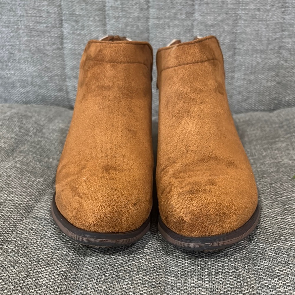 Pierre Dumas Brown and White Ankle Booties with Suede Finish - Picture 7 of 7